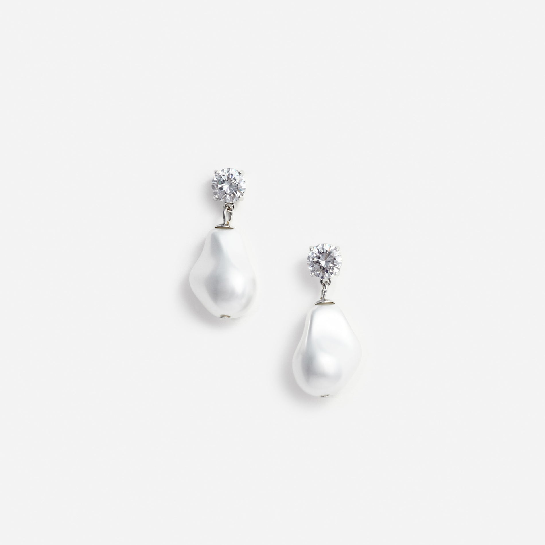 Mottled Pearl Earrings
