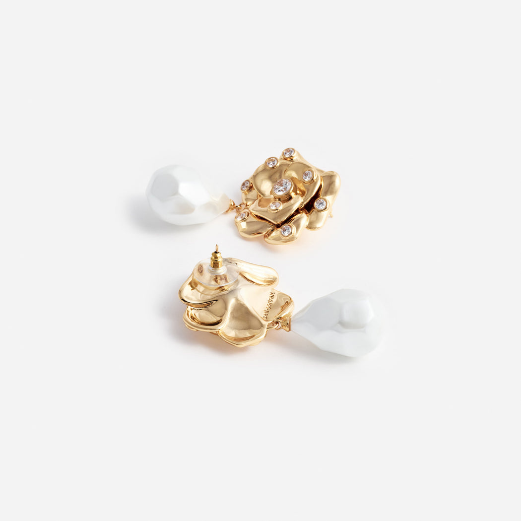 Gold Flower Pearl Earrings