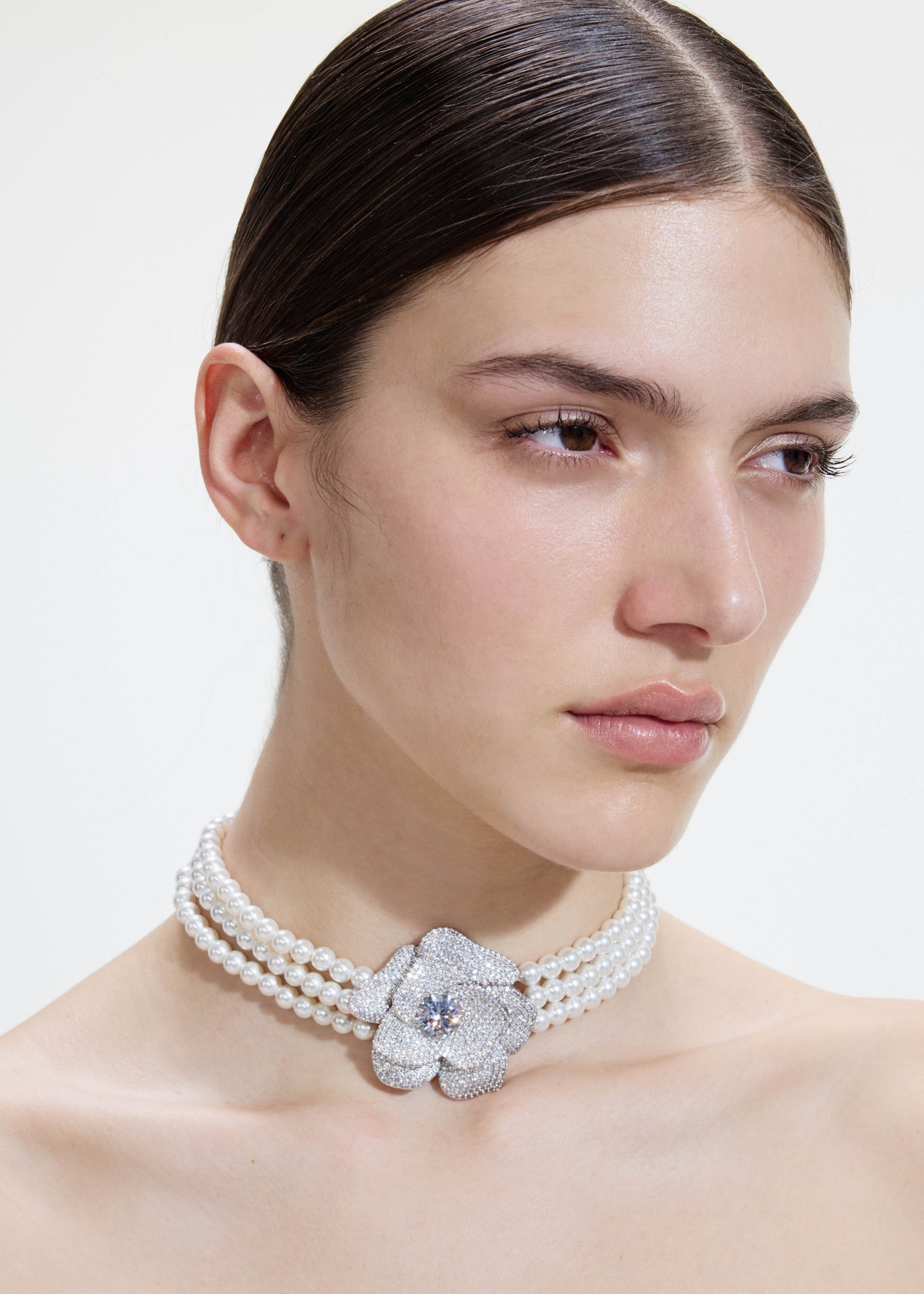 Crystal Flower Pearl Choker