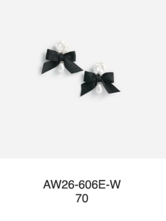 Pearl Black Bow Earring