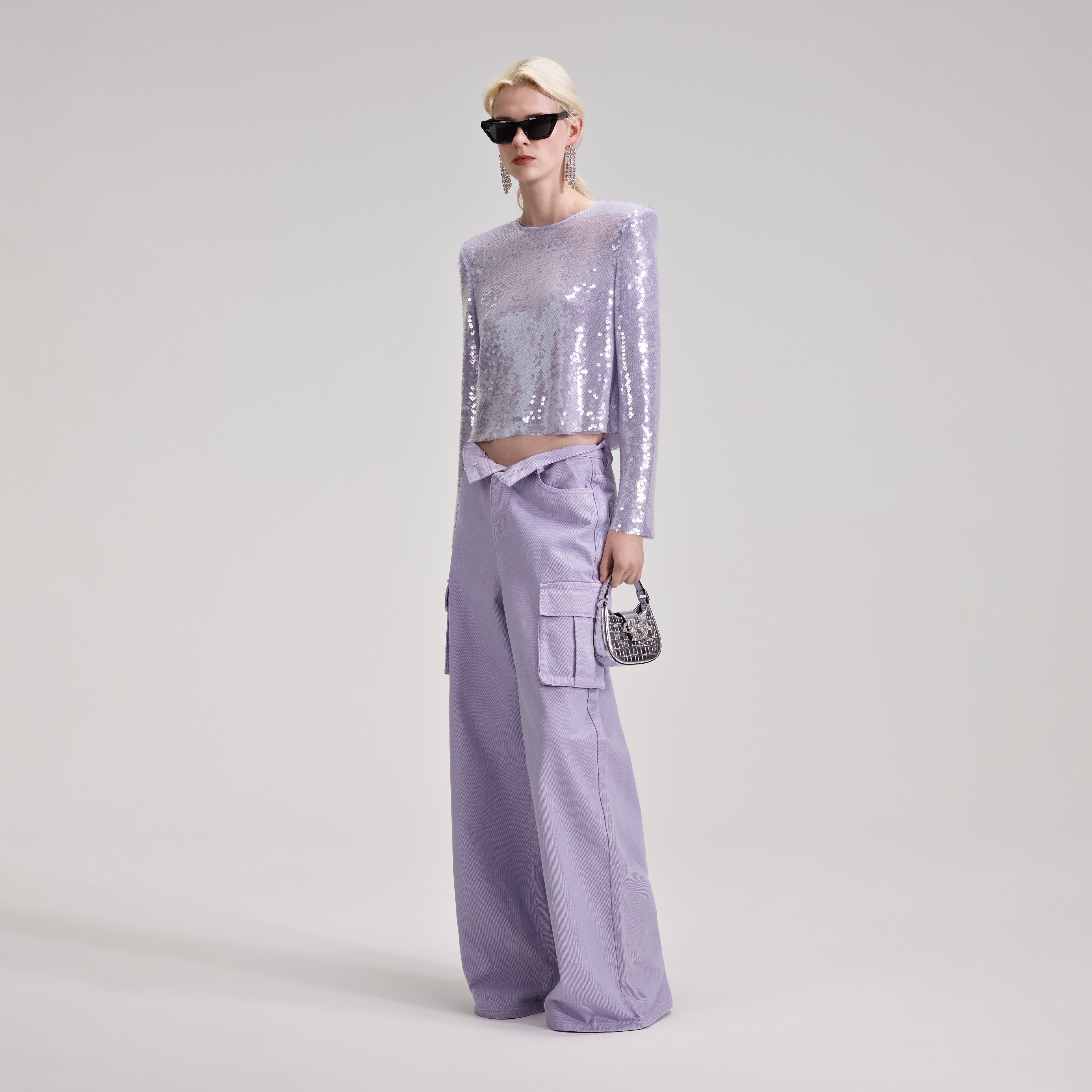 라일락 스팽글 탑